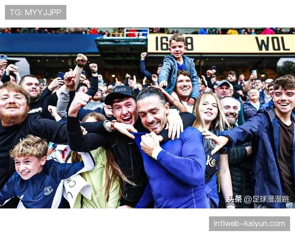 埃弗顿加纳精准直塞助攻首开纪录 中场创造力成为取胜关键